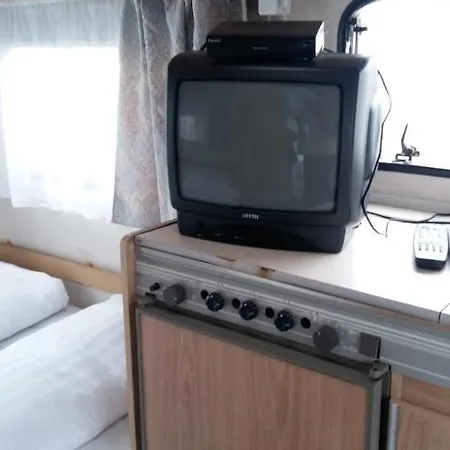 Caravans Magda * Нехоже