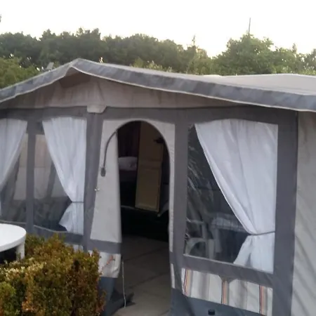 Caravans Magda * ニエホジェ