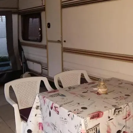 Caravans Magda Kampery Camping