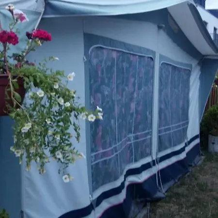 Caravans Magda Kampery
