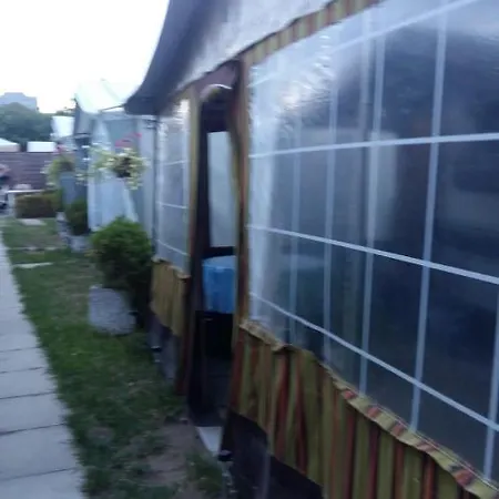 キャンプ場 Caravans Magda ニエホジェ