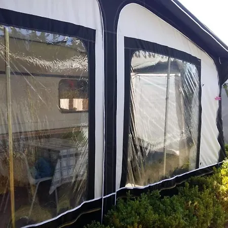 Caravans Magda Кемпинг Нехоже