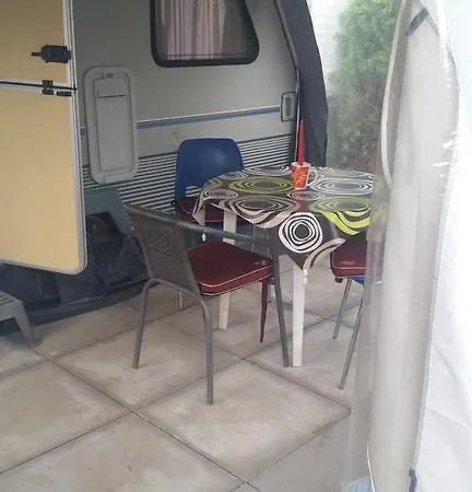 Caravans Magda Нехоже