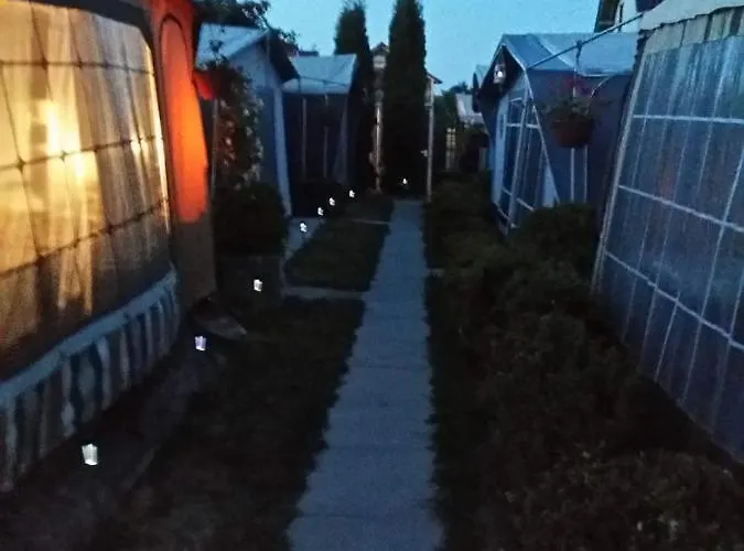 Caravans Magda 营地 尼彻兹