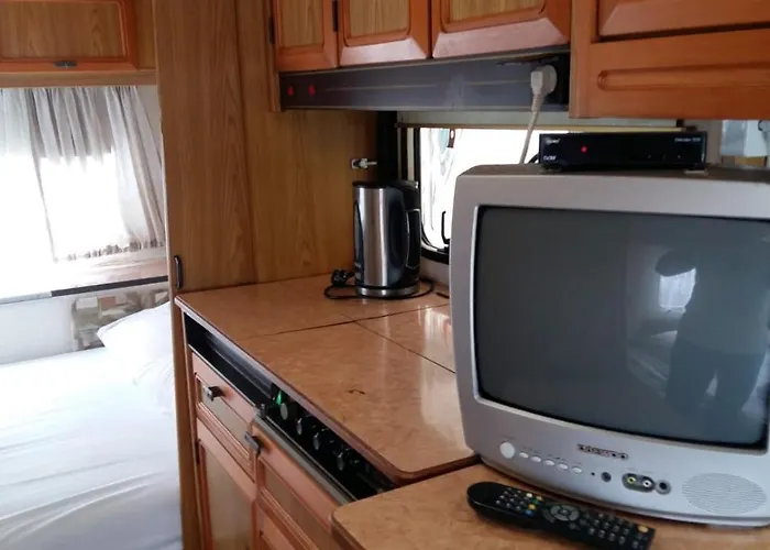 Parque de Campismo Caravans Magda *