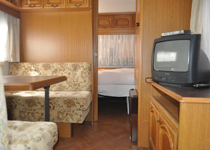 Caravans Magda 尼彻兹