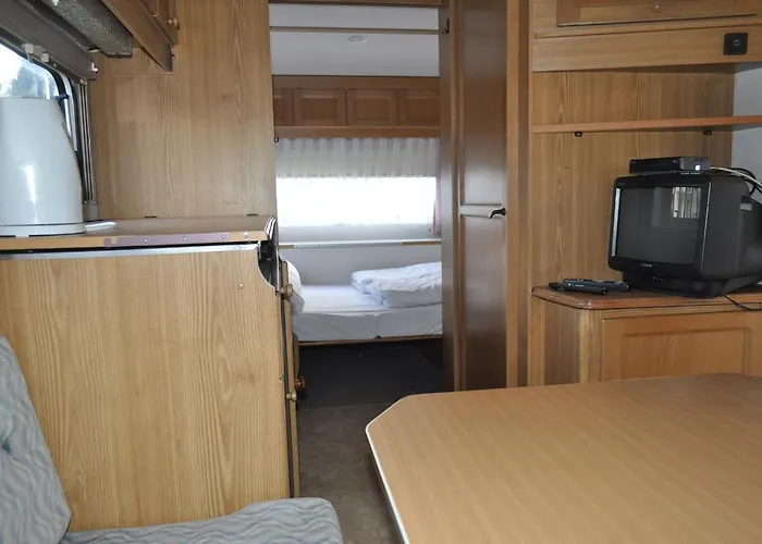 营地 Caravans Magda *